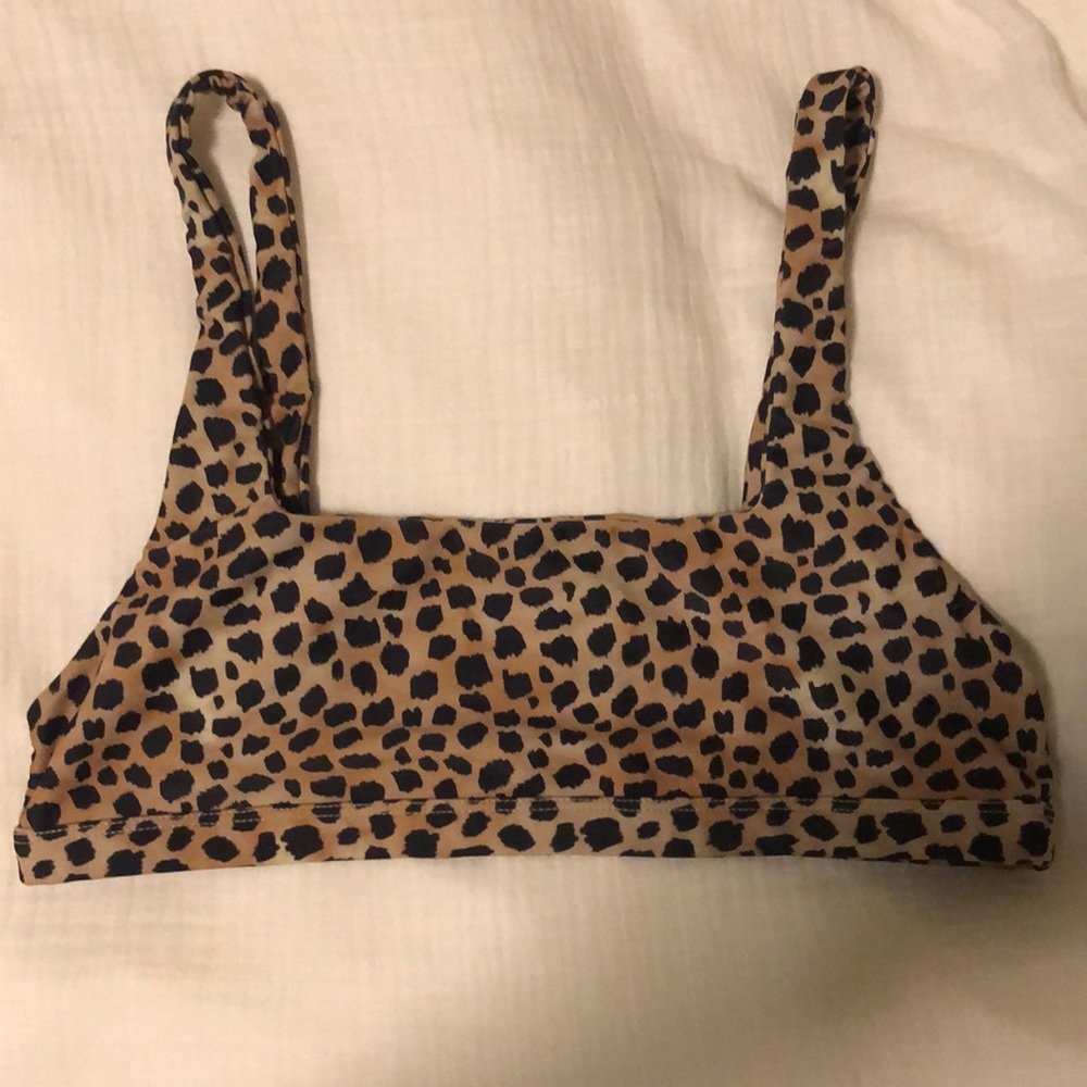 Benoa top. Size large